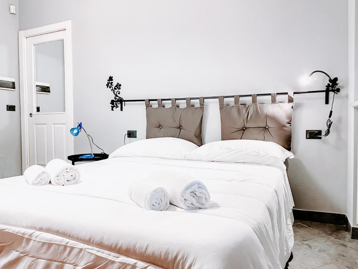 Myhouse Inn Fermata Paradiso - Affitti Brevi Italia Коленьо Екстериор снимка