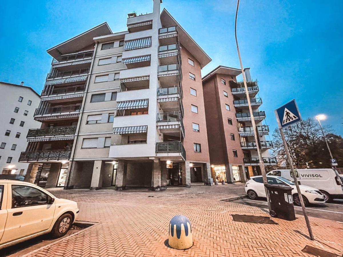 Myhouse Inn Fermata Paradiso - Affitti Brevi Italia Коленьо Екстериор снимка