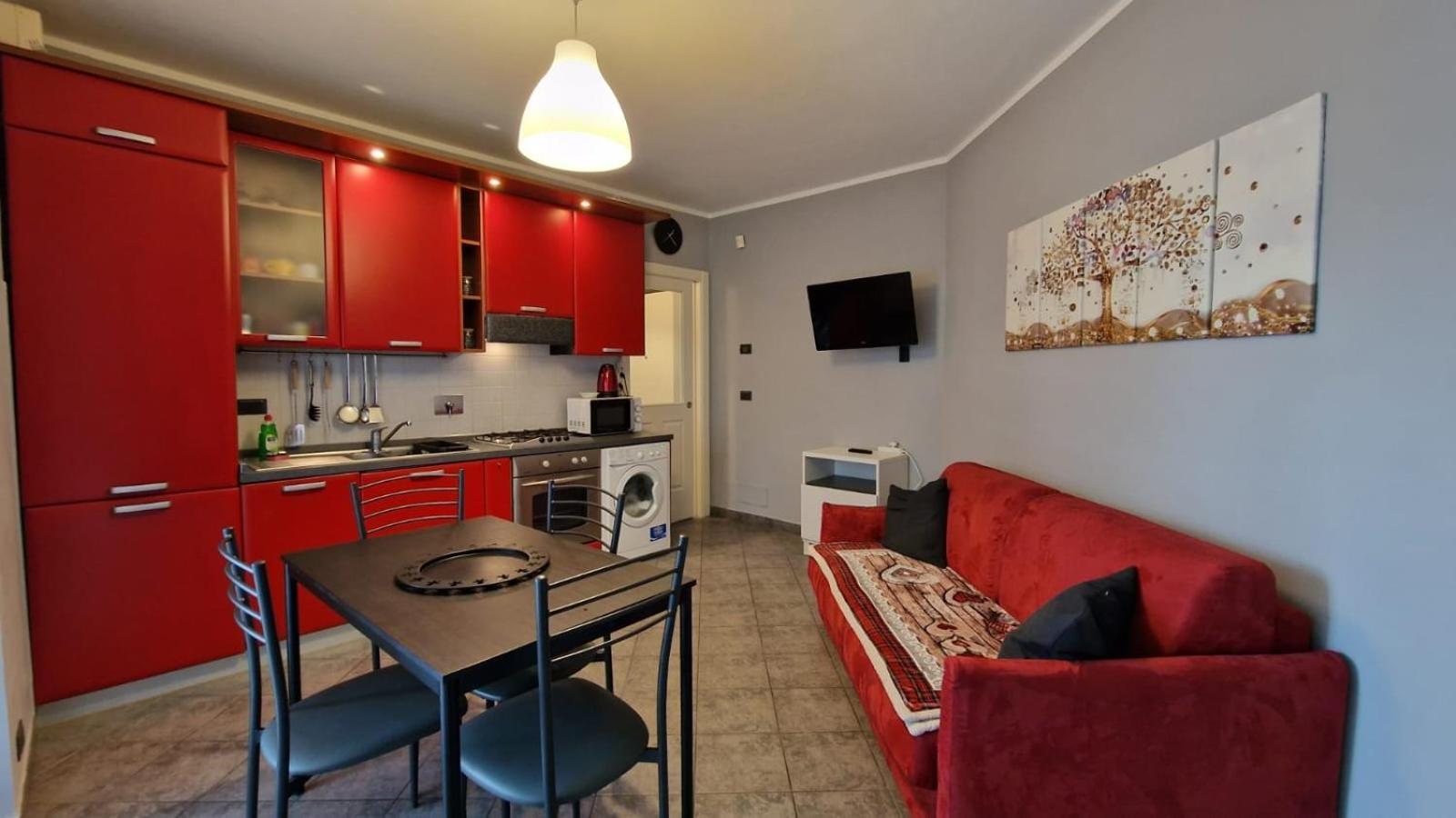 Myhouse Inn Fermata Paradiso - Affitti Brevi Italia Коленьо Екстериор снимка